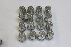 16x Neu M12x1,25 34mm Radmuttern Satz GESCHLOSSEN KEGEL für Nissan Wheel Nut Set